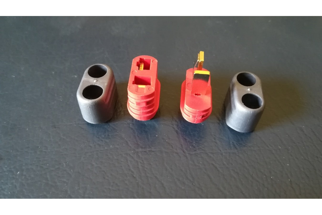 Deans Connectors